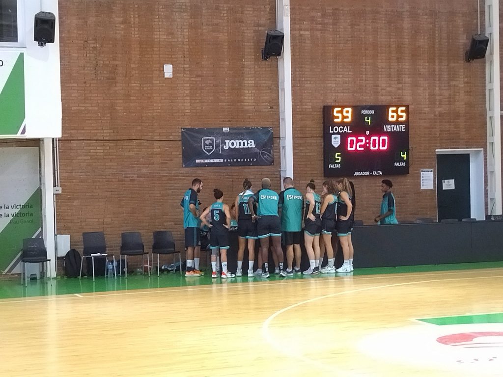 El CAB, Estepona, Jardín de la Costa del Sol suma su primera victoria en un clásico partido de pretemporada ante Unicaja (61-68) El CAB, Estepona, Jardín de la Costa del Sol suma su primera victoria en un clásico partido de pretemporada ante Unicaja (61-68)