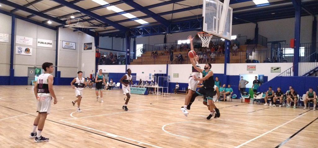 El CAB Estepona inicia la Liga EBA con victoria ante Unicaja Andalucía: 80-72 El CAB Estepona inicia la Liga EBA con victoria ante Unicaja Andalucía: 80-72
