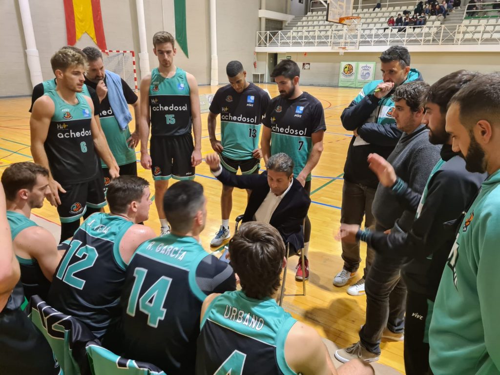 Un mal segundo cuarto obliga a sufrir al CAB Estepona ante CAM Enrique Soler (92-87) Un mal segundo cuarto obliga a sufrir al CAB Estepona ante CAM Enrique Soler (92-87)