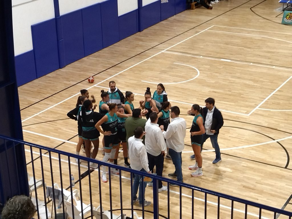 Un desdibujado CAB Estepona Jardín de la Costa del Sol cede un nuevo partido en casa (74-80) Un desdibujado CAB Estepona Jardín de la Costa del Sol cede un nuevo partido en casa (74-80)