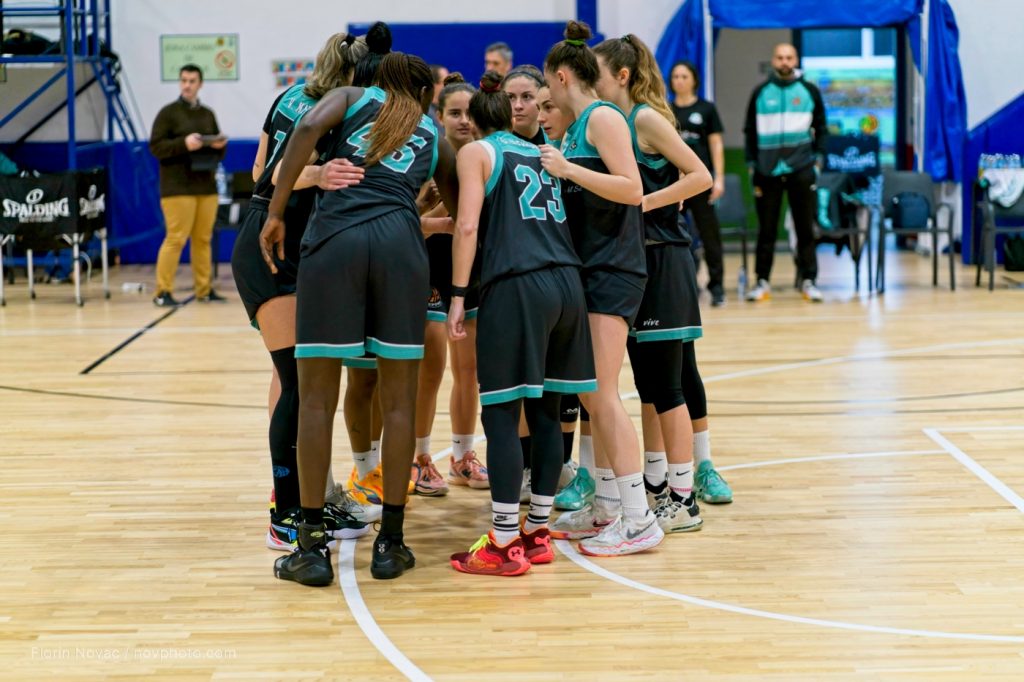 Salida a Ferrol para jugar ante el líder Salida a Ferrol para jugar ante el líder