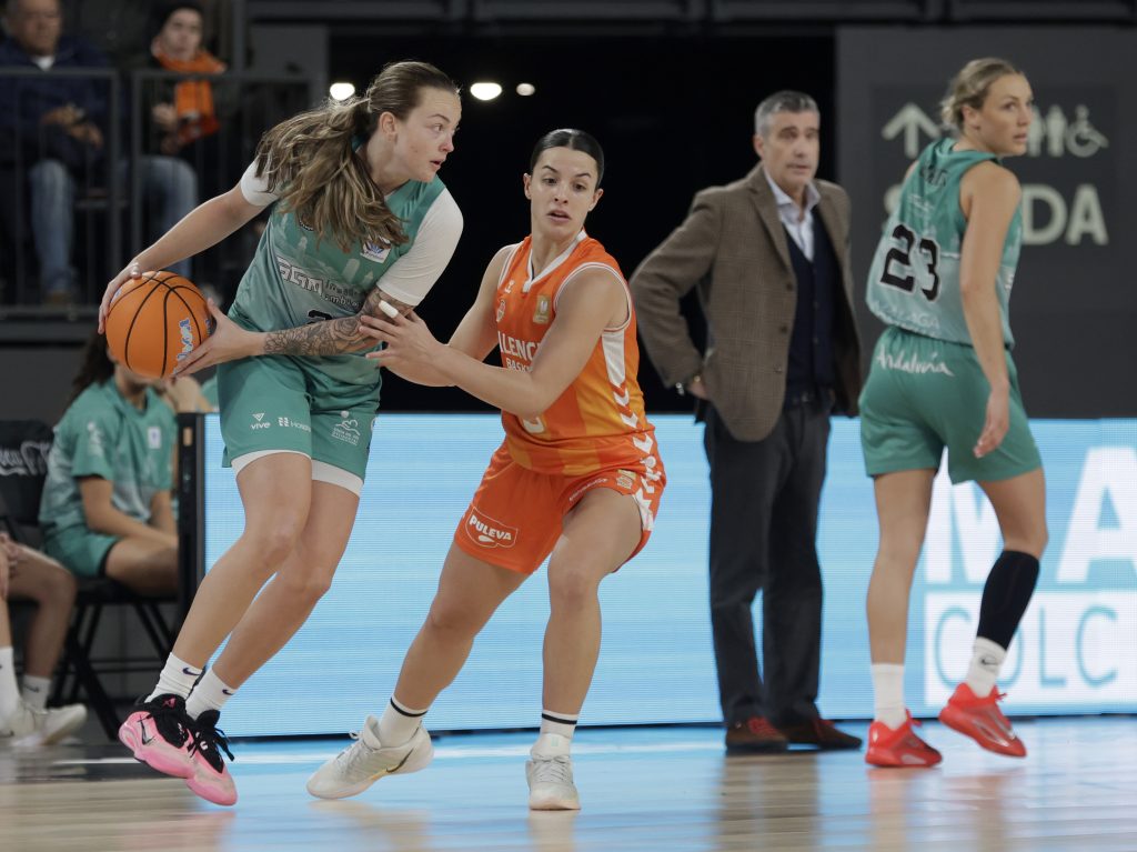 El último cuarto acaba con el sueño (82-74)