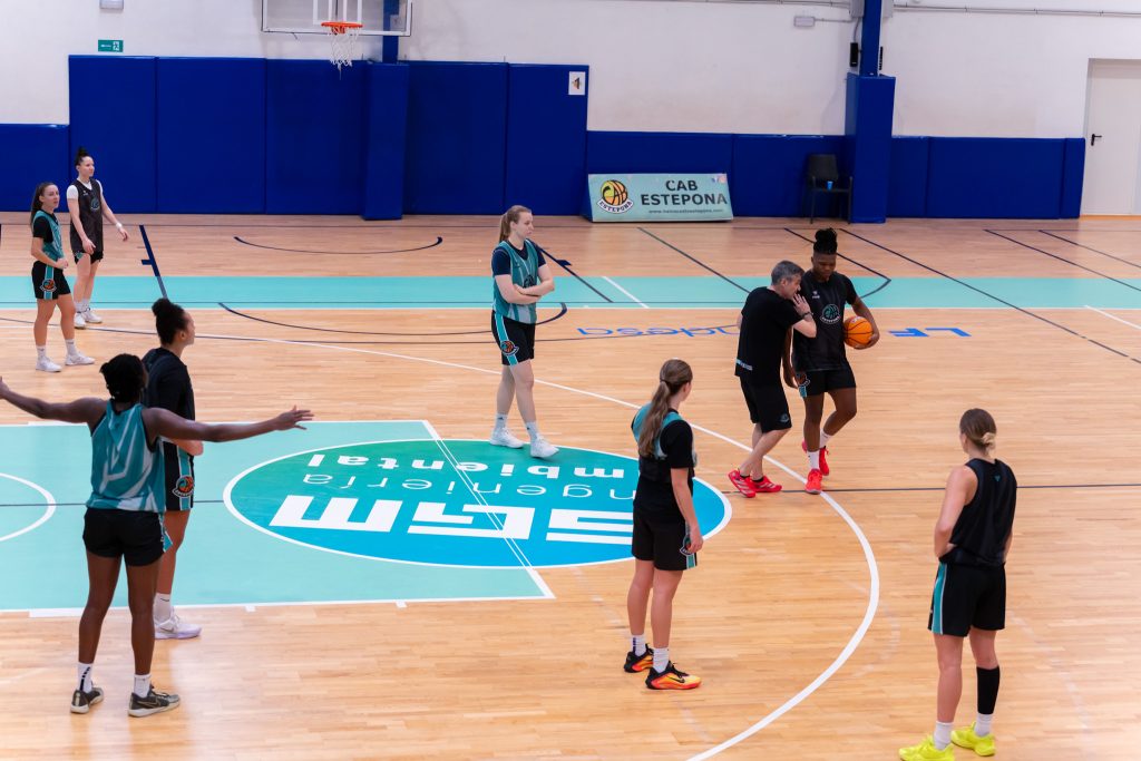 El Pineda se vuelve a vestir de gala